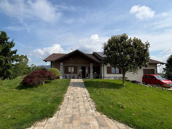 casa indipendente in vendita a Cumiana