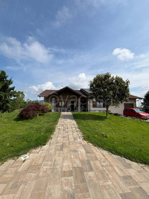 casa indipendente in vendita a Cumiana