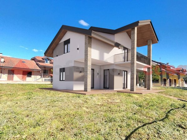 casa indipendente in vendita a Cumiana
