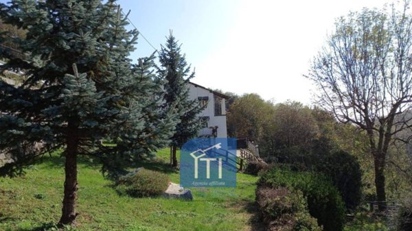 casa indipendente in vendita a Cuorgnè