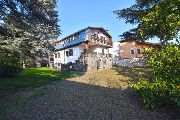 casa indipendente in vendita a Cuorgnè