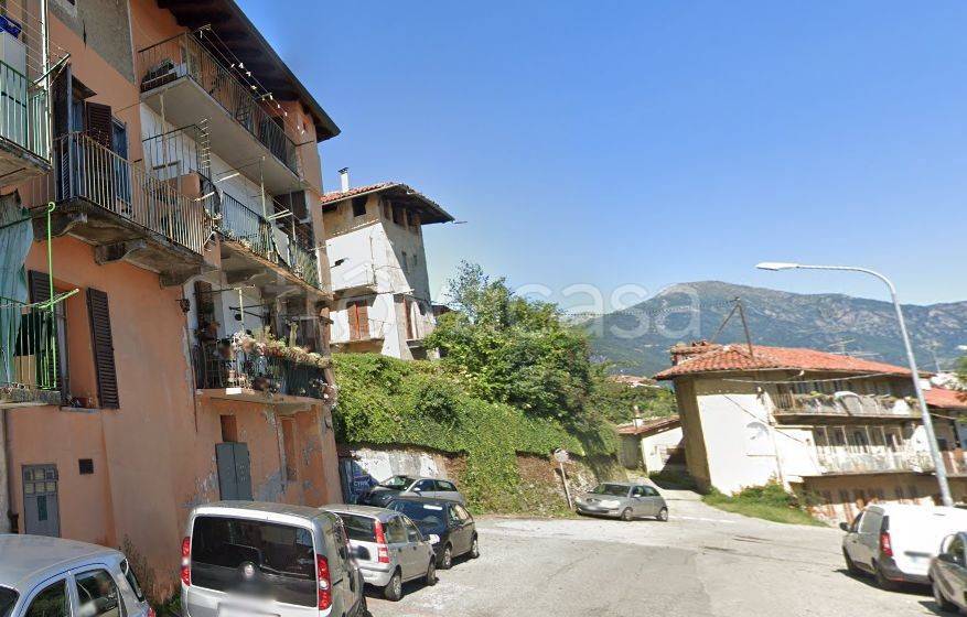 casa indipendente in vendita a Cuorgnè