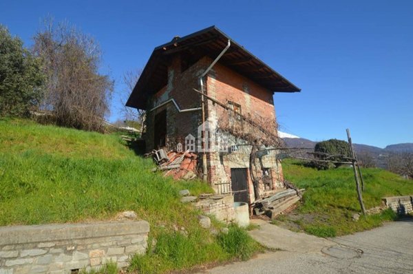 appartamento in vendita a Cuorgnè in zona San Bernardo