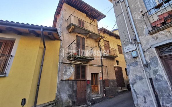 casa indipendente in vendita a Cuorgnè