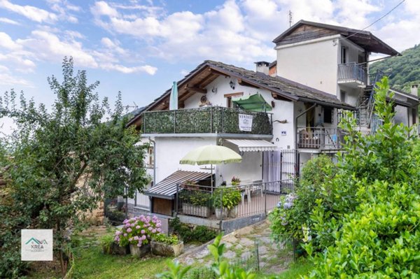 casa indipendente in vendita a Cuorgnè
