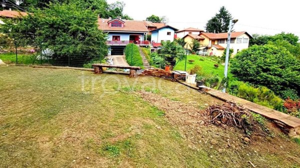 casa indipendente in vendita a Cuorgnè
