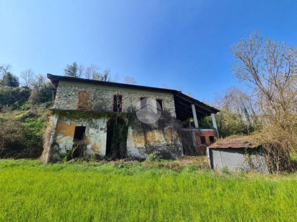 casa indipendente in vendita a Cuorgnè