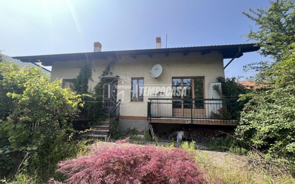casa indipendente in vendita a Cuorgnè