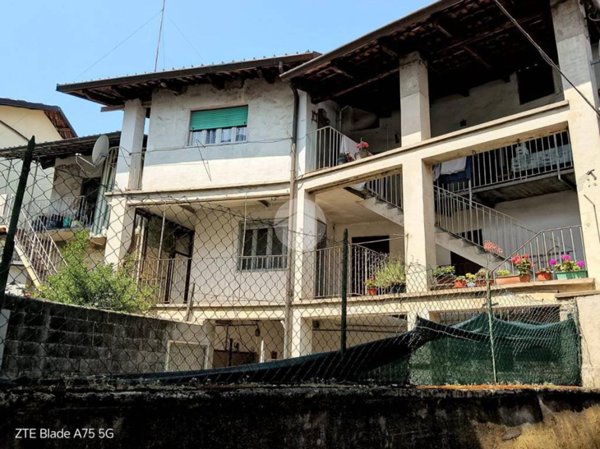 casa indipendente in vendita a Cuorgnè in zona Belvedere