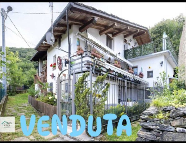 casa indipendente in vendita a Cuorgnè