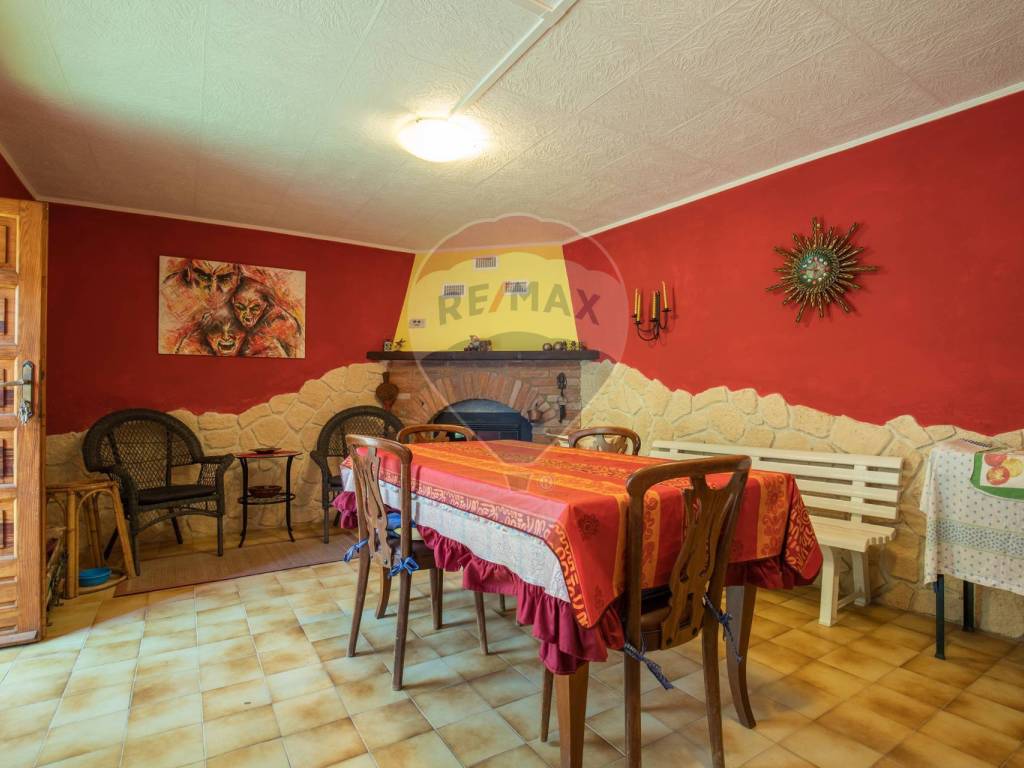 casa indipendente in vendita a Cuorgnè