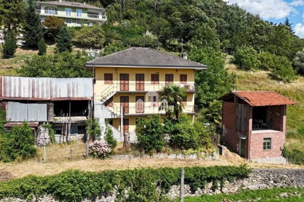casa indipendente in vendita a Cuorgnè in zona Priacco