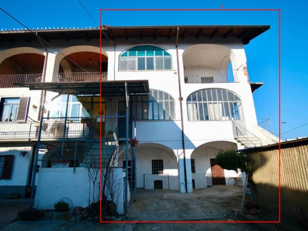 casa indipendente in vendita a Cuorgnè