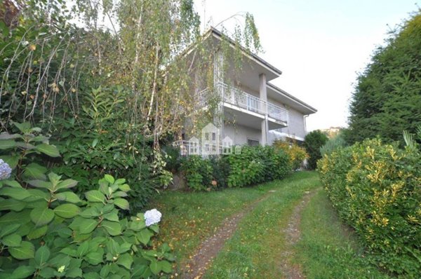 casa indipendente in vendita a Cuorgnè