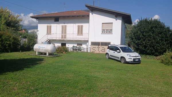 casa indipendente in vendita a Cuorgnè