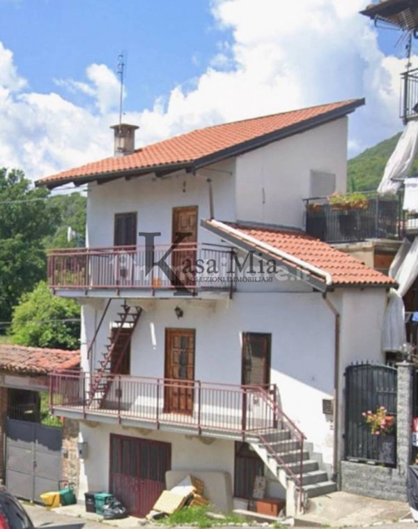 casa indipendente in vendita a Cuorgnè