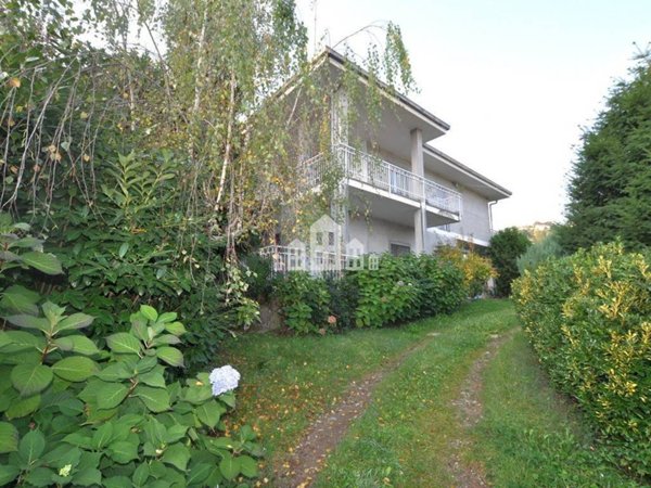 casa indipendente in vendita a Cuorgnè