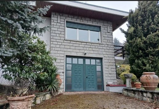 casa indipendente in vendita a Cuorgnè