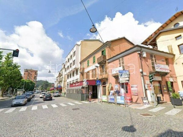 locale commerciale in vendita a Cuorgnè