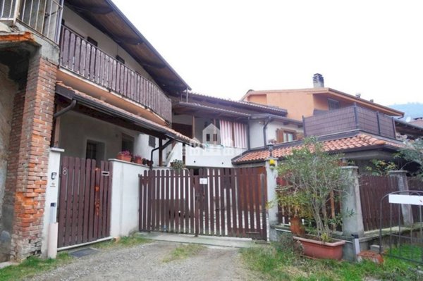 casa indipendente in vendita a Cuorgnè