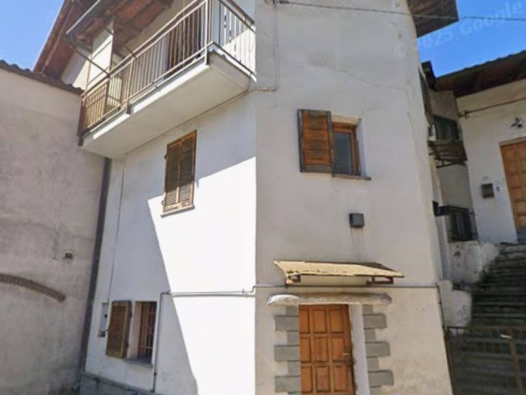 casa indipendente in vendita a Cuorgnè