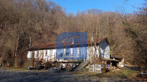 casa indipendente in vendita a Cuorgnè in zona Priacco