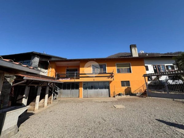 casa indipendente in vendita a Cuorgnè
