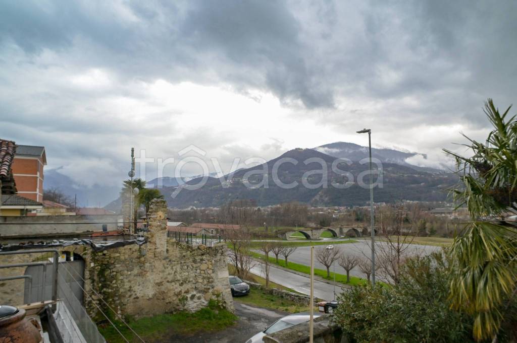 appartamento in vendita a Cuorgnè