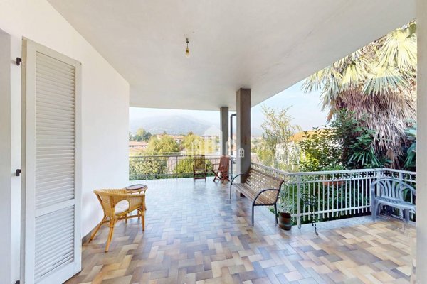 casa indipendente in vendita a Cuorgnè