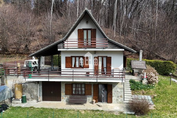casa indipendente in vendita a Cuorgnè