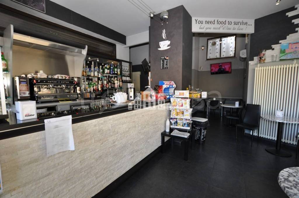 negozio in vendita a Cuorgnè