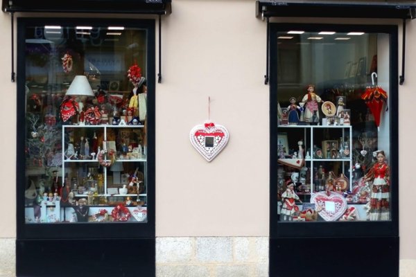 negozio in vendita a Cuorgnè