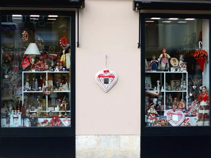 negozio in vendita a Cuorgnè
