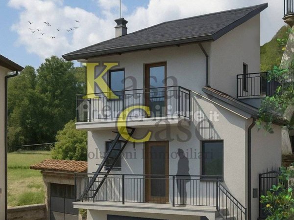 casa indipendente in vendita a Cuorgnè in zona Priacco