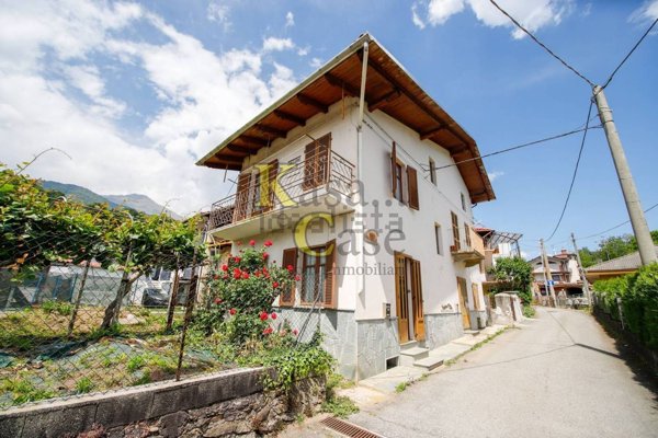 esavano in vendita a Cuorgnè in zona Priacco