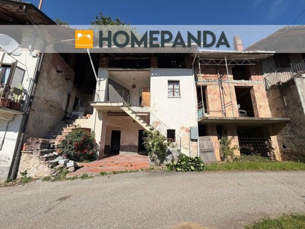casa indipendente in vendita a Cuorgnè