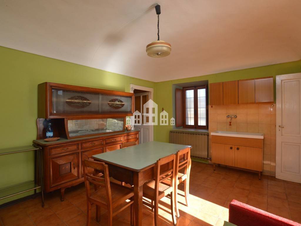 casa semindipendente in vendita a Cuorgnè in zona Salto