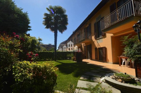 casa indipendente in vendita a Cuorgnè in zona Fornengo