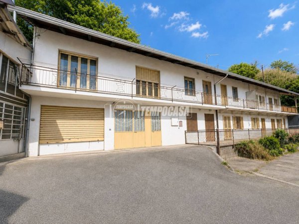 casa indipendente in vendita a Cuorgnè