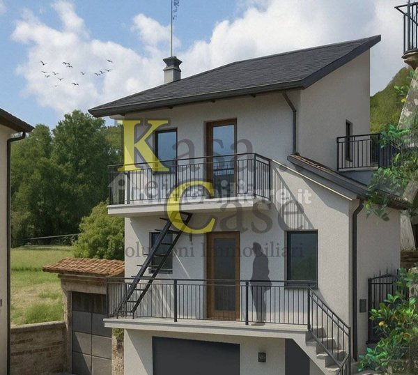 casa indipendente in vendita a Cuorgnè in zona Priacco