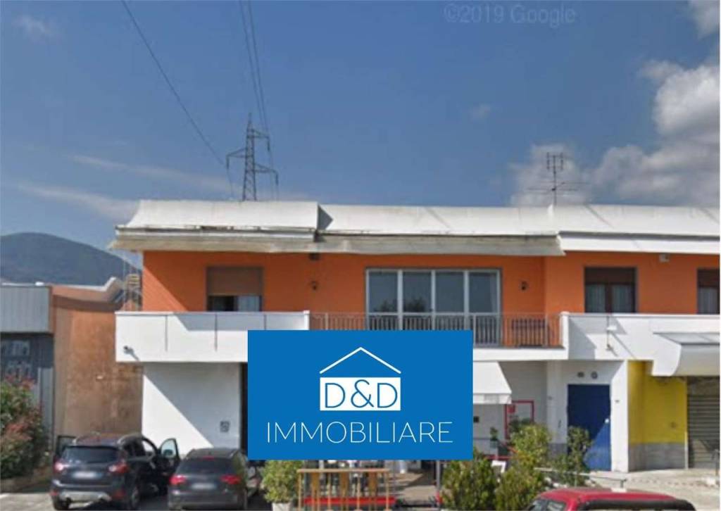 negozio in vendita a Cuorgnè
