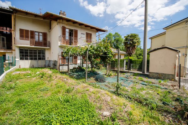 casa indipendente in vendita a Cuorgnè in zona Priacco