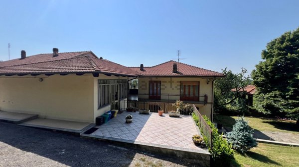 casa indipendente in vendita a Cuorgnè in zona Priacco