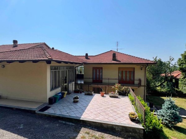 casa indipendente in vendita a Cuorgnè in zona Priacco