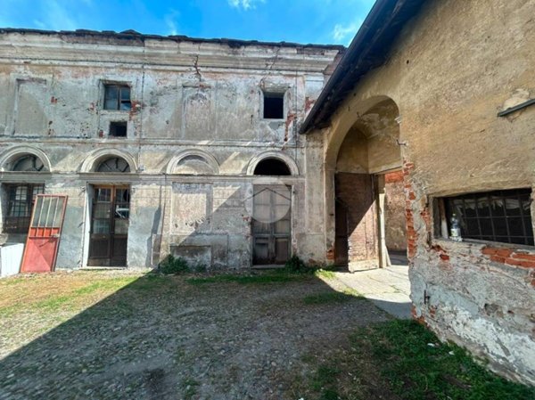 casa indipendente in vendita a Cuorgnè in zona Belvedere