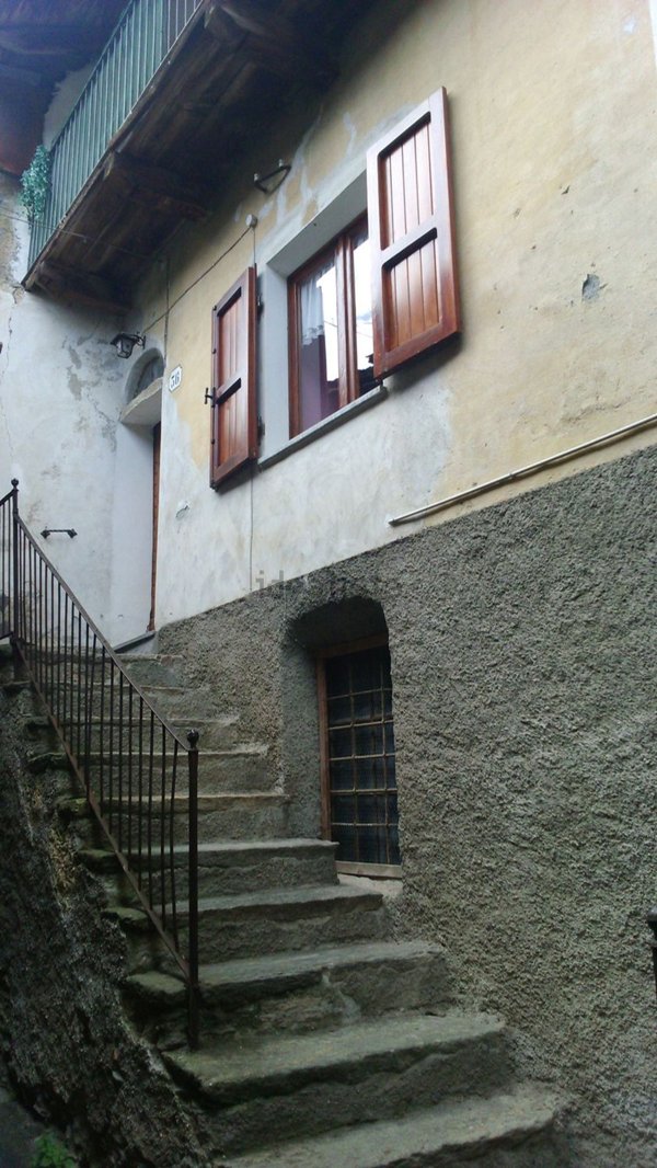 pentavano in vendita ad Exilles in zona Deveys