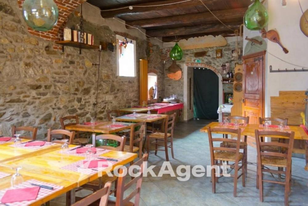 negozio in vendita ad Exilles in zona Deveys