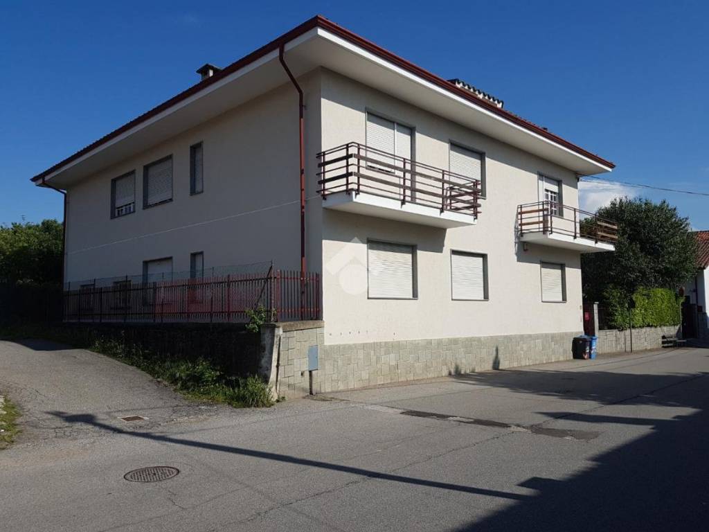 appartamento in vendita a Favria