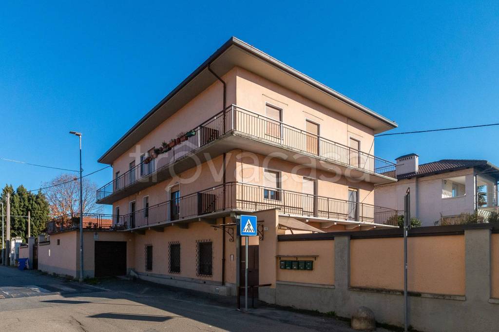 casa indipendente in vendita a Favria