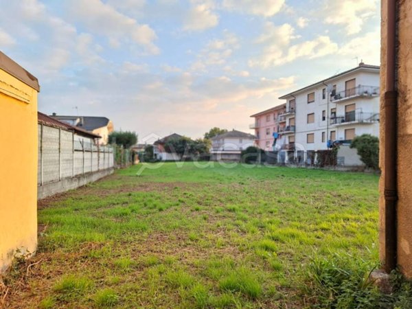 terreno edificabile in vendita a Favria